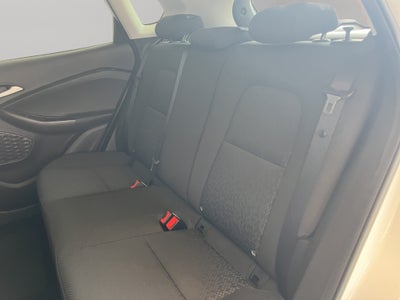 2024 Chevrolet Tracker VUD 5 pts. LS, 1.2T, TM5, RA-16 (línea anterior)