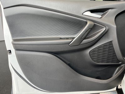 2024 Chevrolet Tracker VUD 5 pts. LS, 1.2T, TM5, RA-16 (línea anterior)