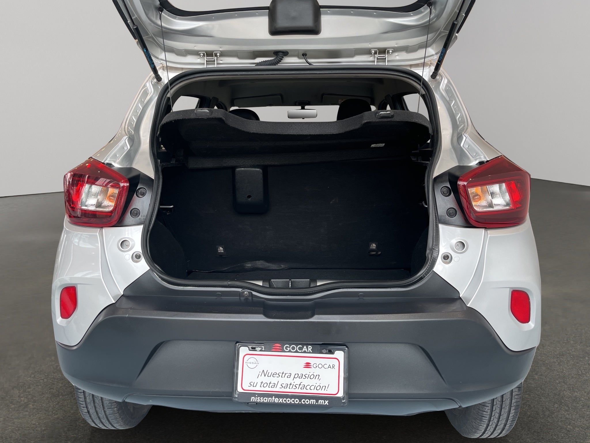 2024 Renault Kwid 5 pts. HB Iconic, TM5, a/ac., pantalla touch 8