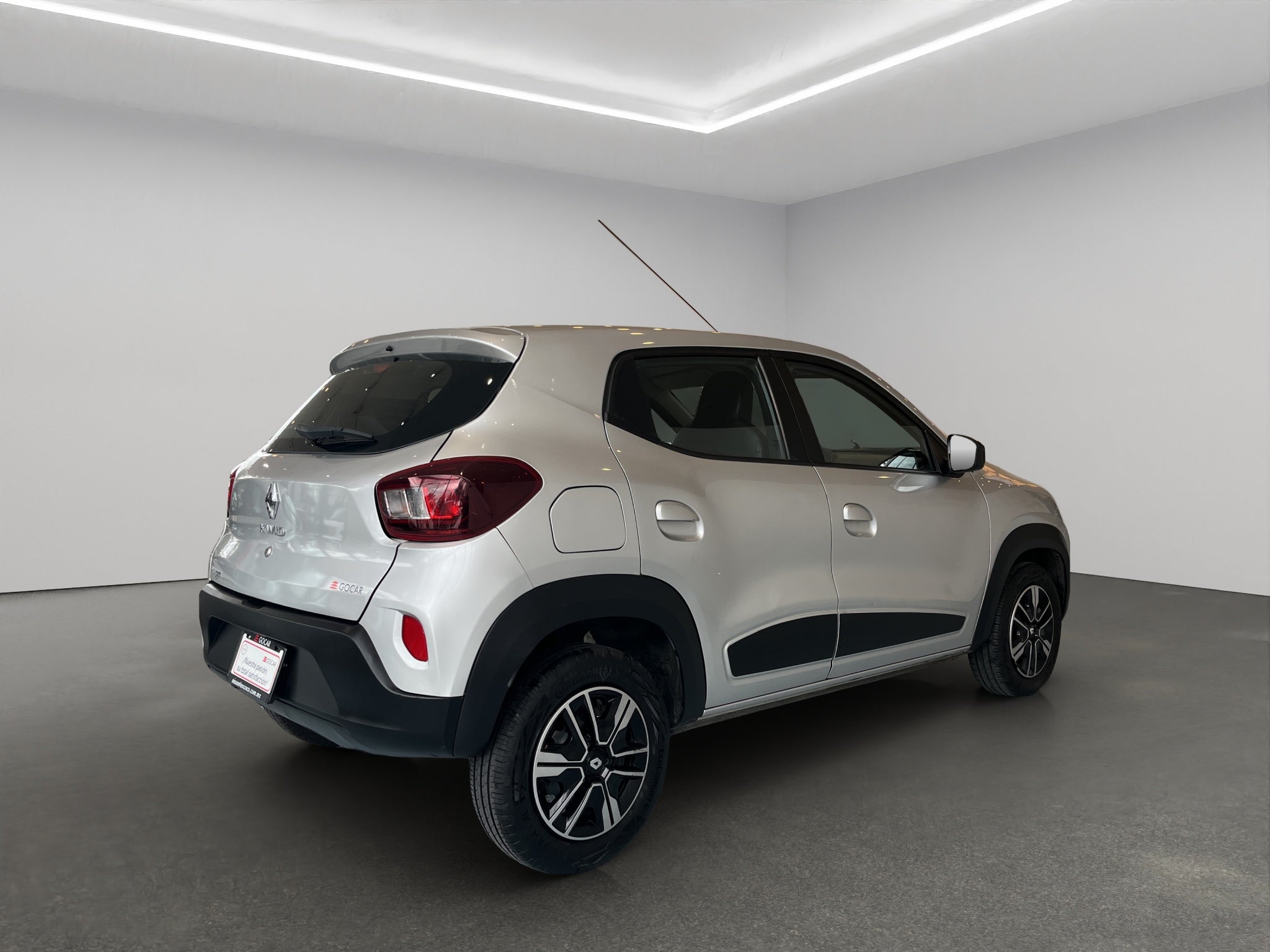 2024 Renault Kwid 5 pts. HB Iconic, TM5, a/ac., pantalla touch 8
