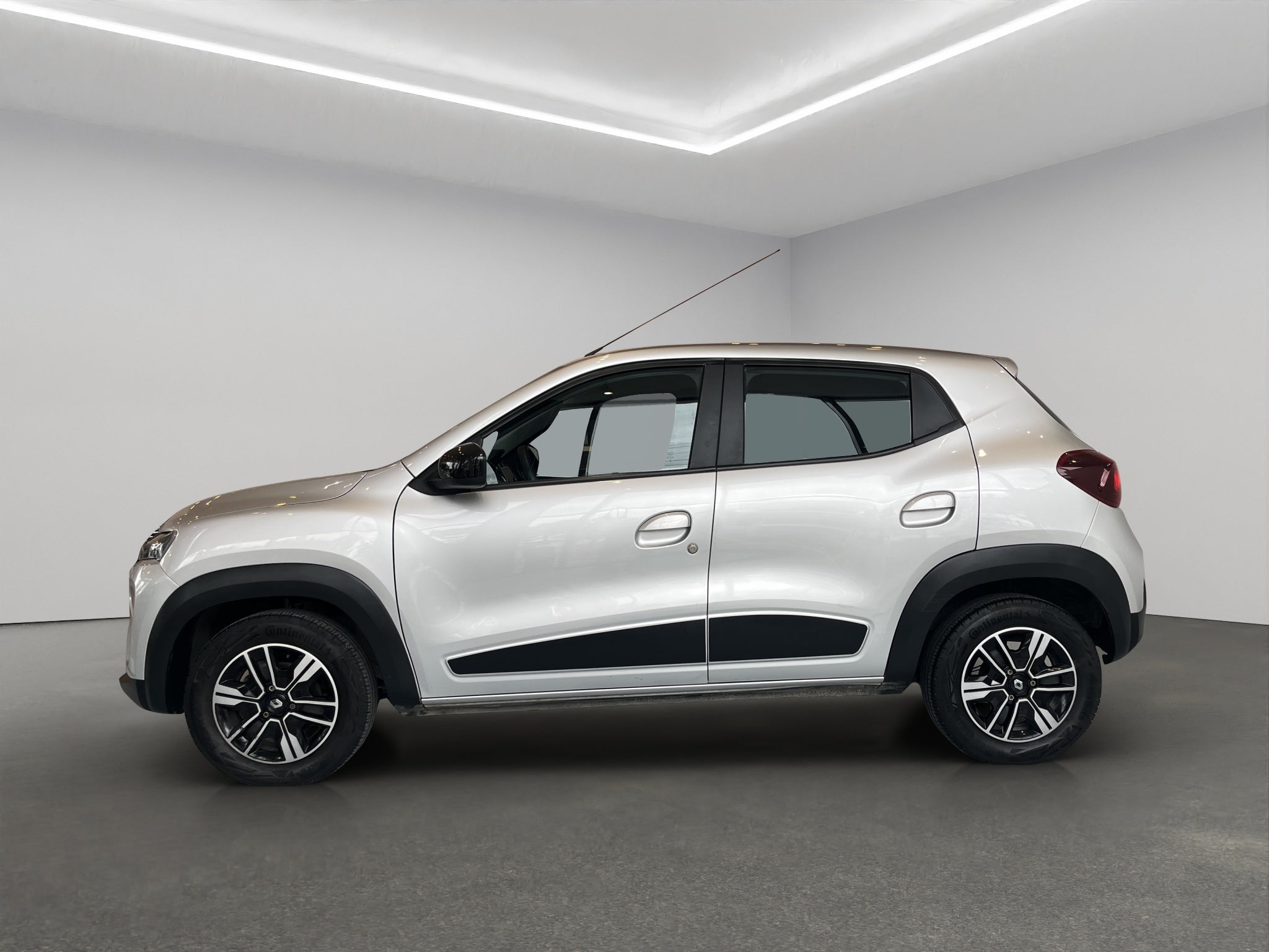 2024 Renault Kwid 5 pts. HB Iconic, TM5, a/ac., pantalla touch 8