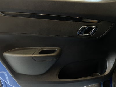 2023 Renault Kwid 5 pts. HB Bitono, TM5, a/ac., pantalla touch 8