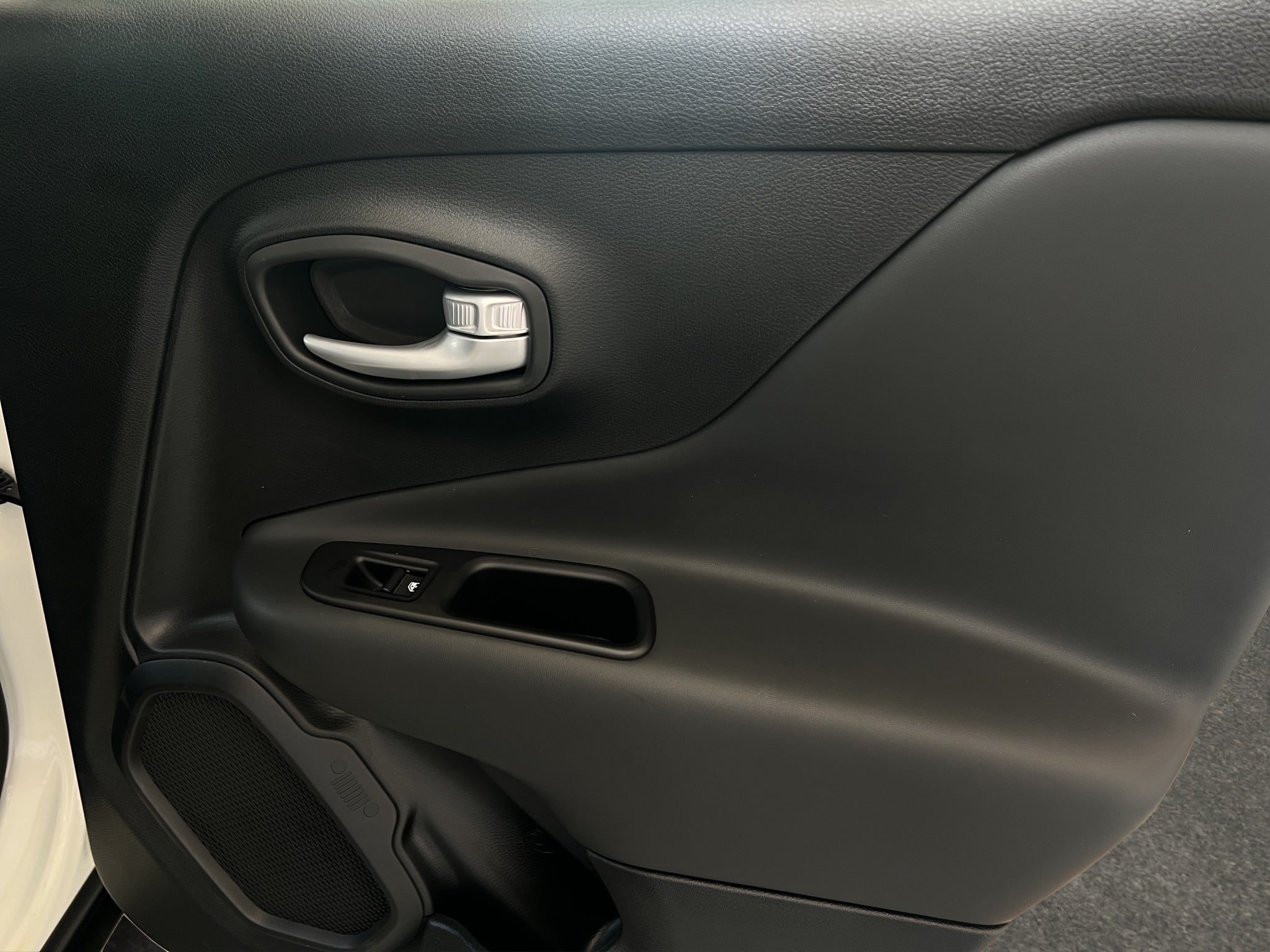 2025 Jeep Renegade VUD 5 pts. Limited S, 1.3T, TA, a/ac. Aut., piel, QCP, RA-19