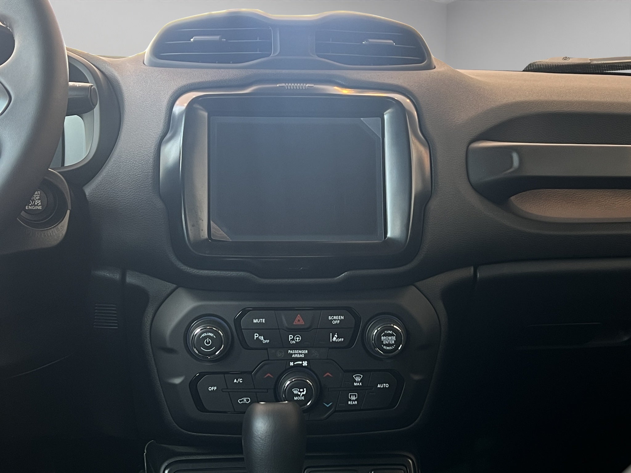 2025 Jeep Renegade VUD 5 pts. Limited S, 1.3T, TA, a/ac. Aut., piel, QCP, RA-19