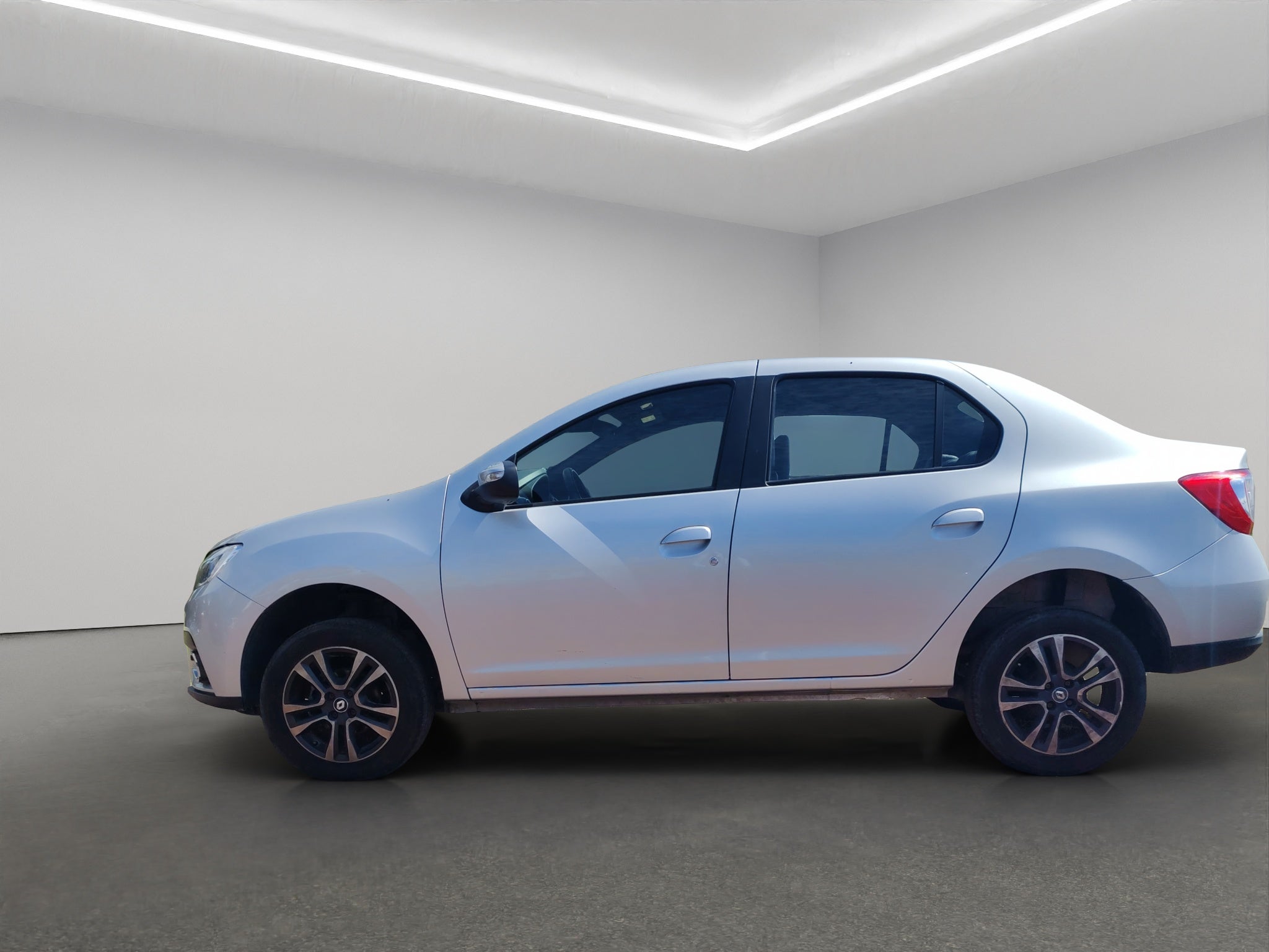 2024 Renault Logan 4 pts. Intens, 1.6l, TM5, RA-16
