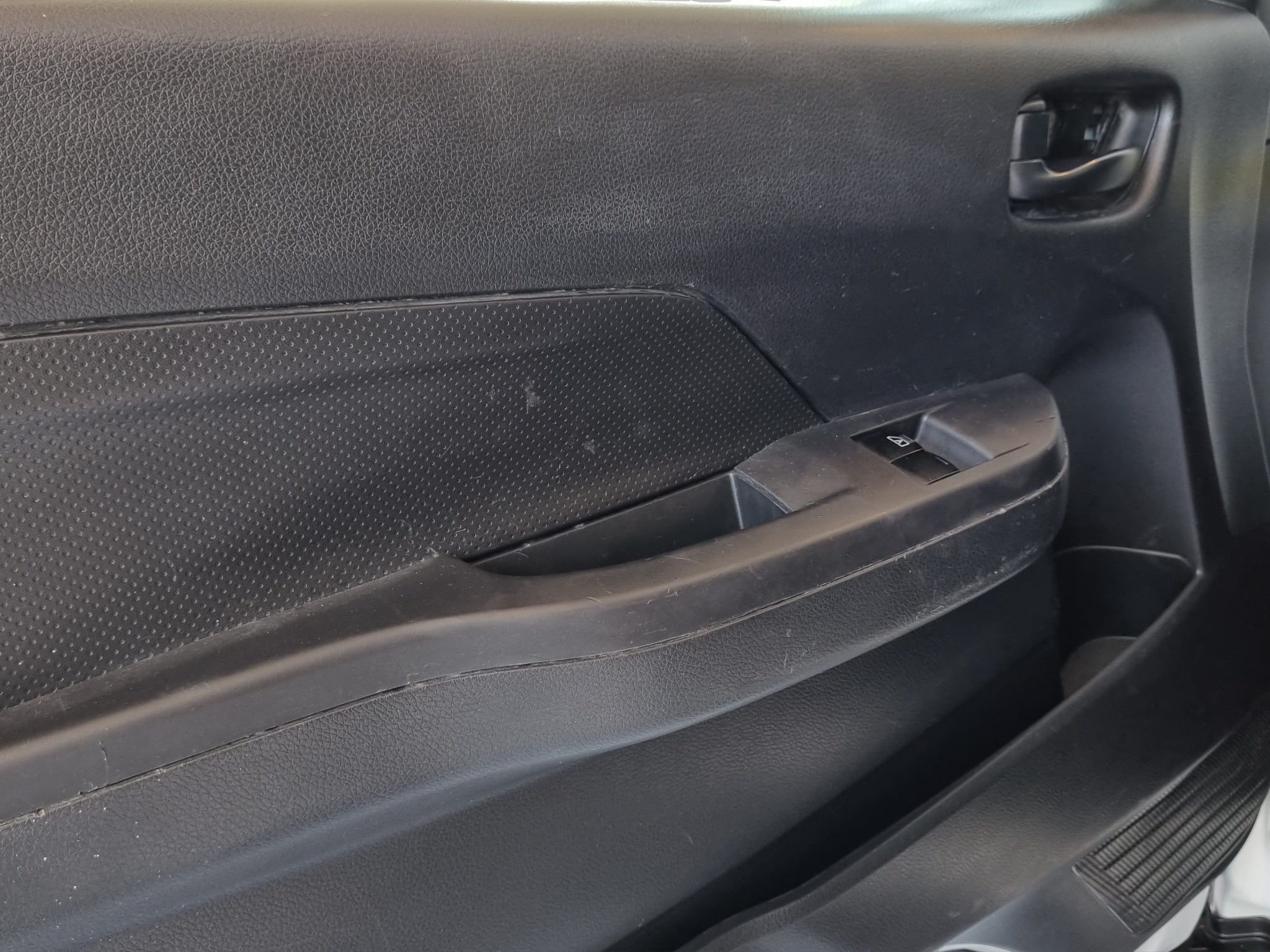 2023 Nissan Comerciales Urvan Panel 4 pts. Amplia, TM5, a/ac.