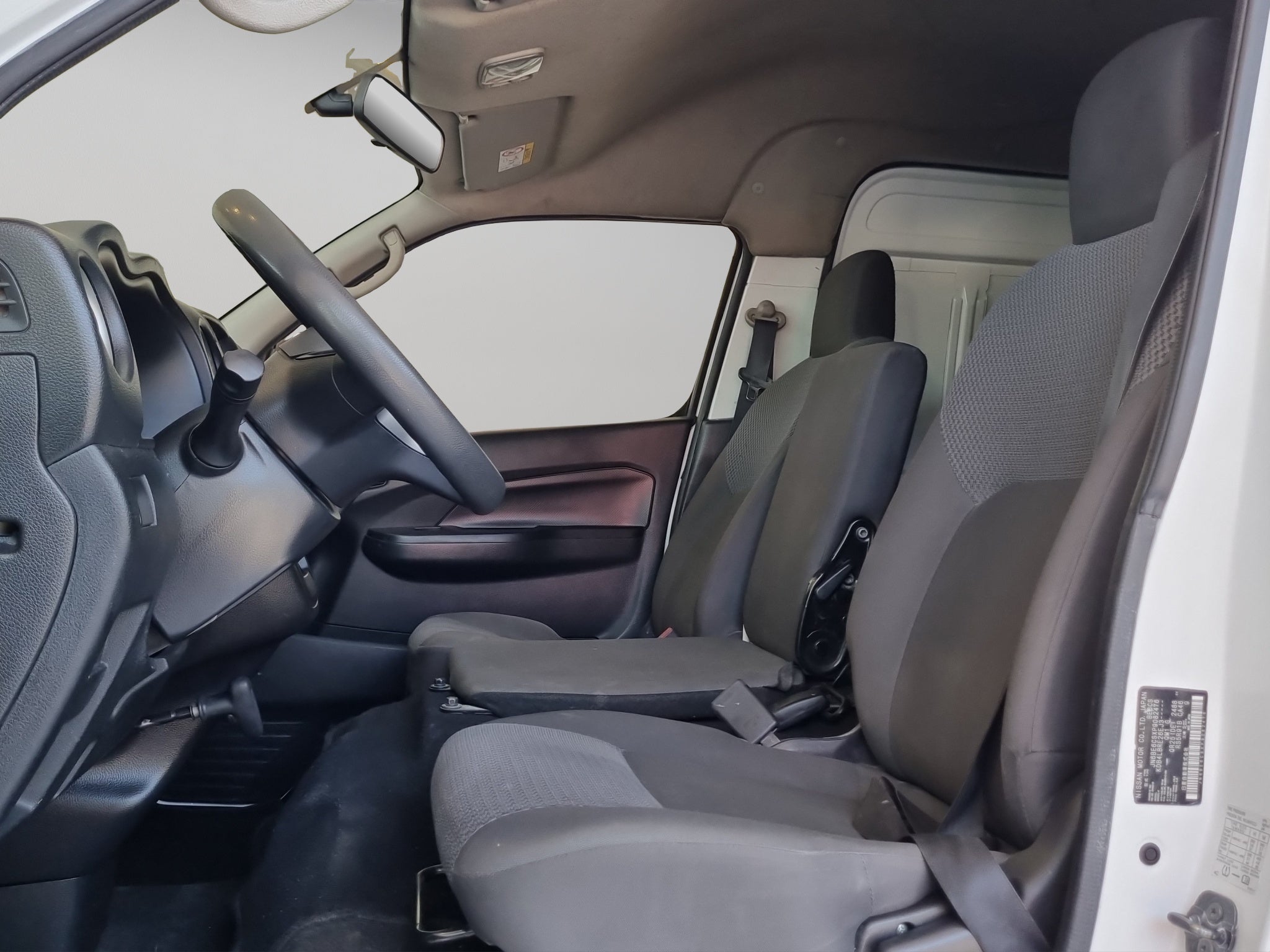 2023 Nissan Comerciales Urvan Panel 4 pts. Amplia, TM5, a/ac.