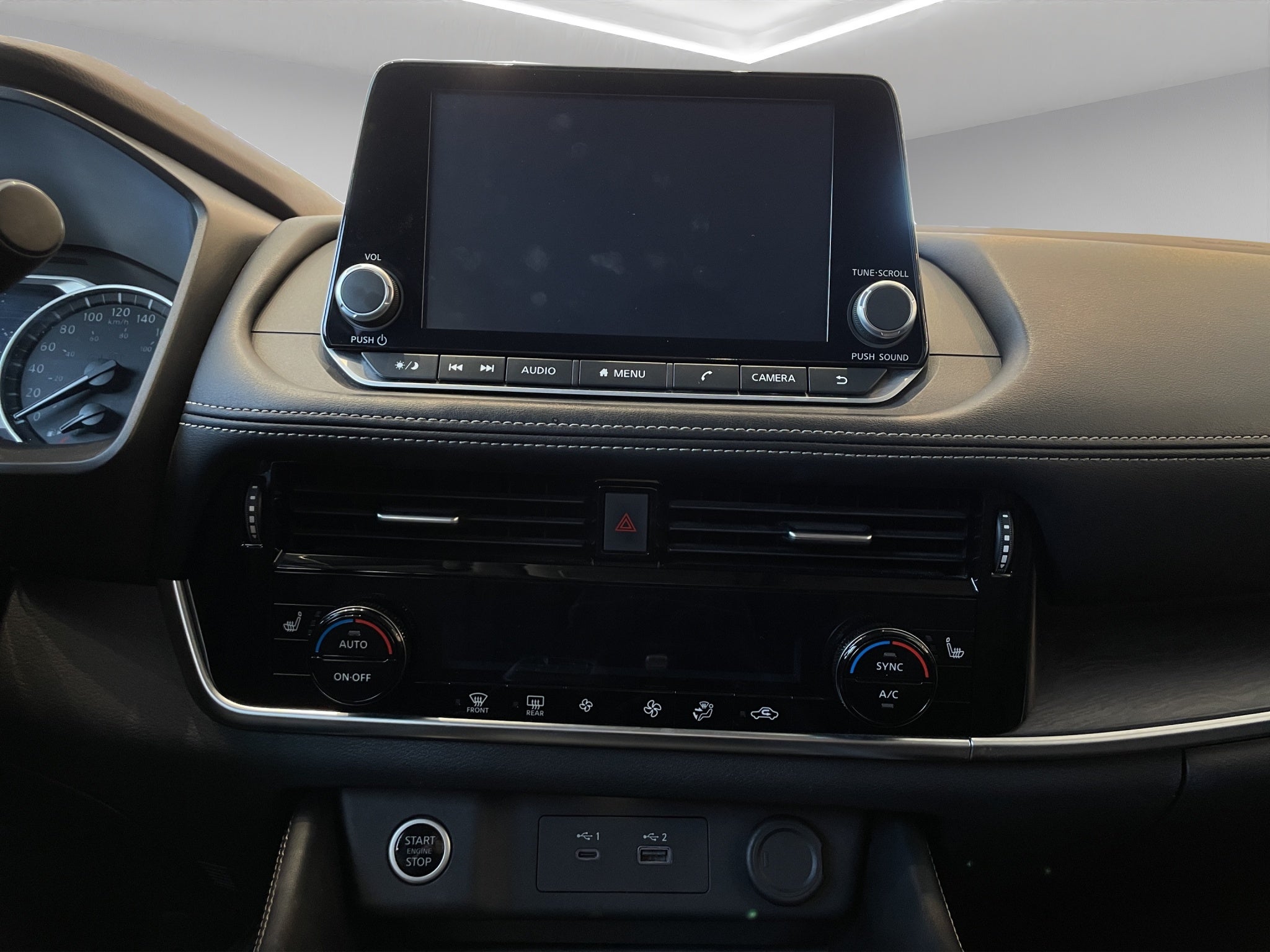 2024 Nissan X-Trail VUD 5 pts. Exclusive, TA, piel, RA-18