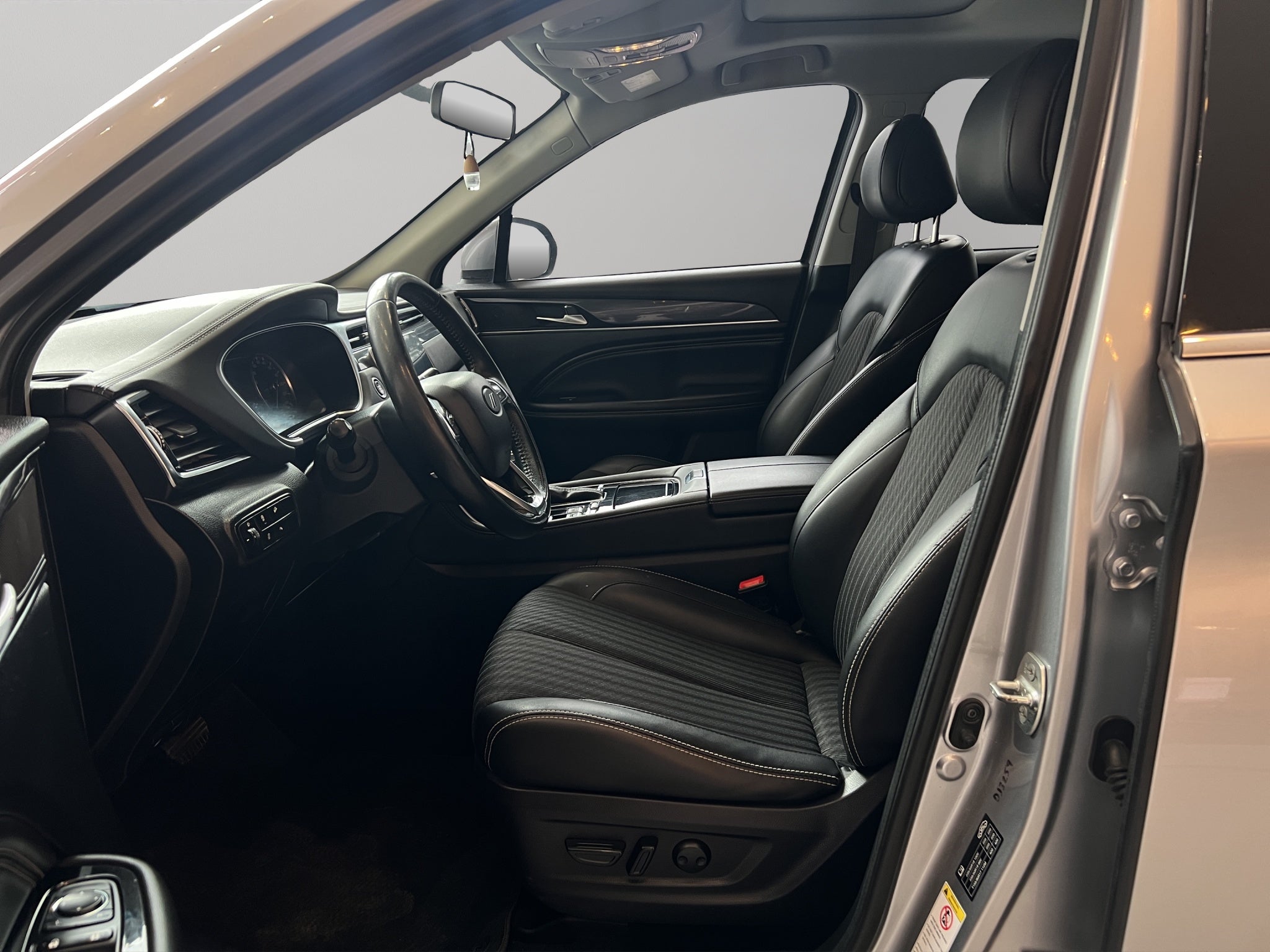 2023 Dodge Journey VUD 5 pts. SXT, 1.5T, TA, RA-18