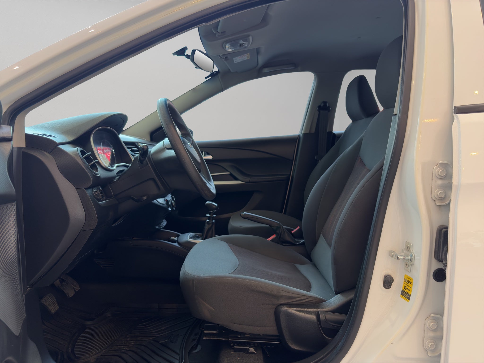 2018 Chevrolet Aveo 4 pts. LS, TM5, a/ac., R-14 (línea nueva)