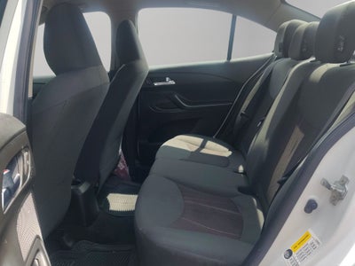 2023 Chevrolet Aveo 4 pts. LS, TM5, a/ac., R-14 (línea anterior)