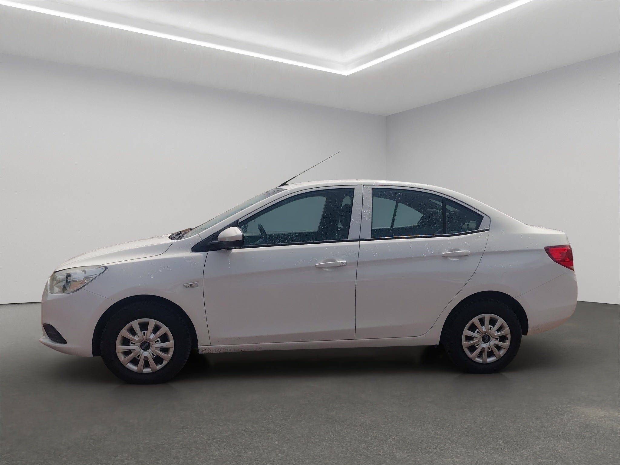 2023 Chevrolet Aveo 4 pts. LS, TM5, a/ac., R-14 (línea anterior)