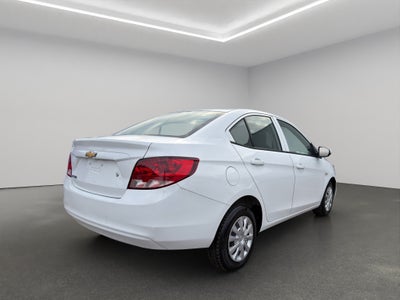 2023 Chevrolet Aveo 4 pts. LS, TM5, a/ac., R-14 (línea anterior)