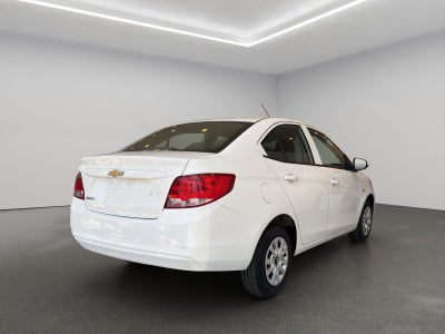 2023 Chevrolet Aveo 4 pts. LS, TM5, a/ac., R-14 (línea anterior)