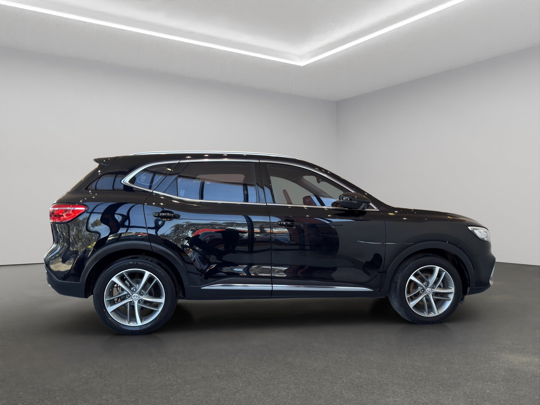 2022 MG HS VUD 5 pts. Excite, 1.5T, TA, TP, RA-18