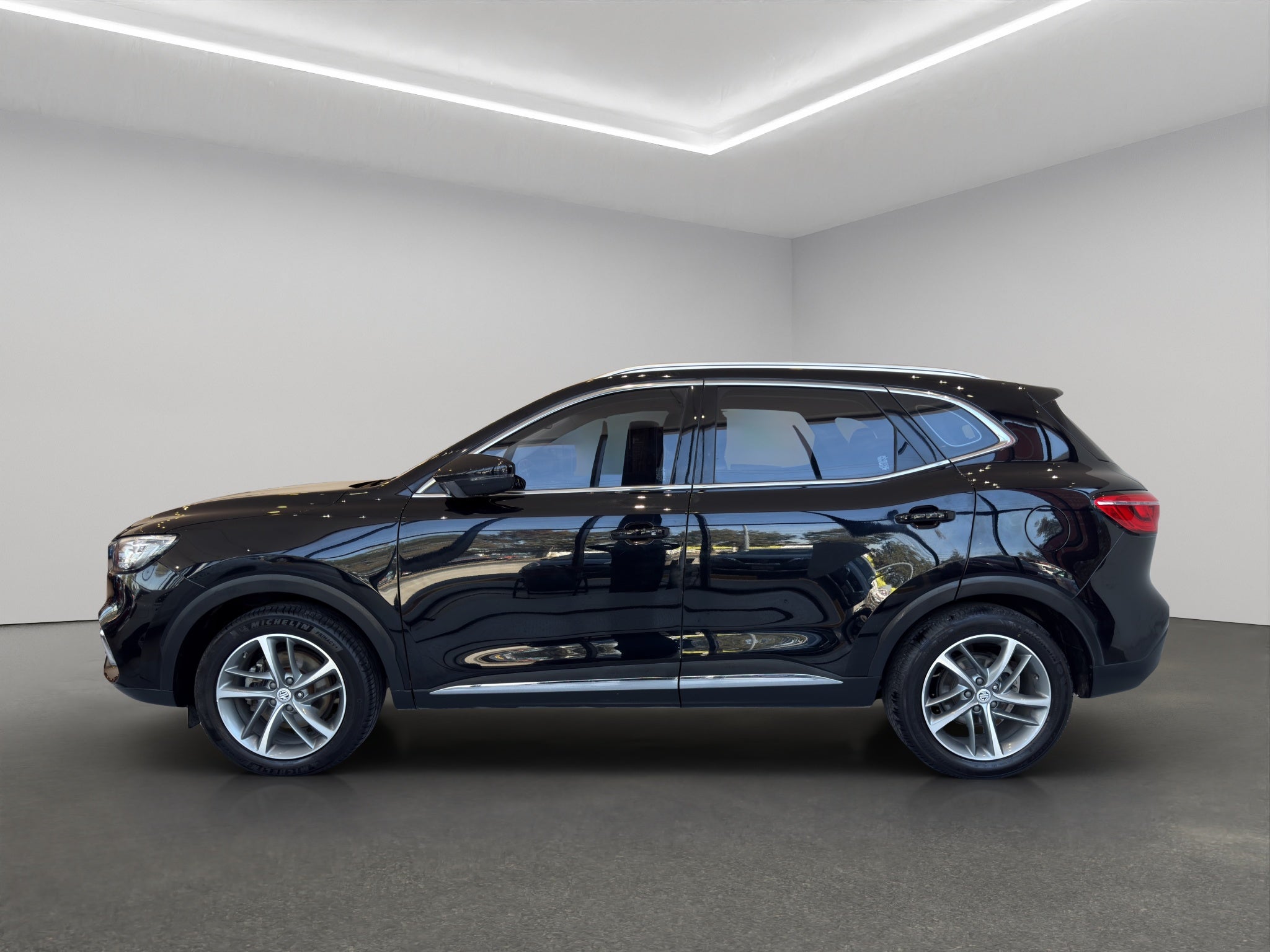 2022 MG HS VUD 5 pts. Excite, 1.5T, TA, TP, RA-18