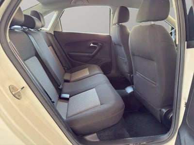 2021 Volkswagen Vento 4 pts. Comfortline Plus, TM5, climatronic, VE, f. niebla, RA-15