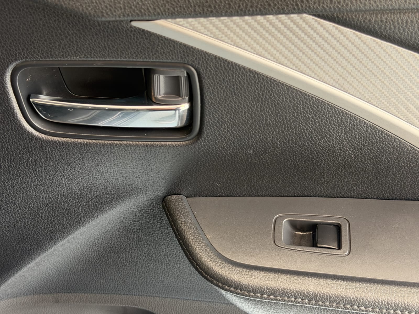 2025 Mitsubishi Xpander VUD 5 pts. GLS, 1.5l, TA, 7 pas., RA-16