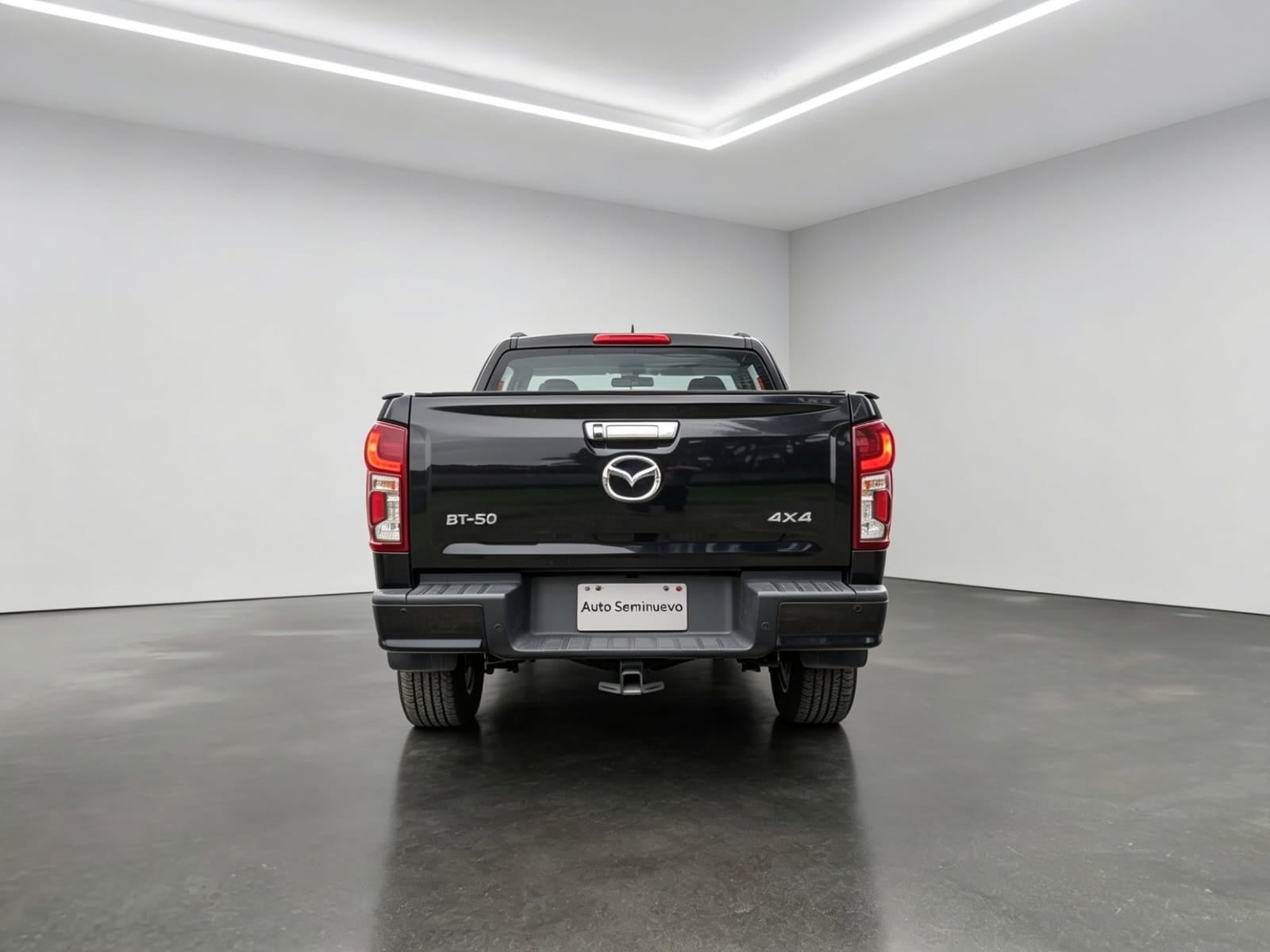 2025 Mazda Comerciales BT-50 Pick-Up 4 pts. Signature, 3.0TD, TA, piel, RA-18