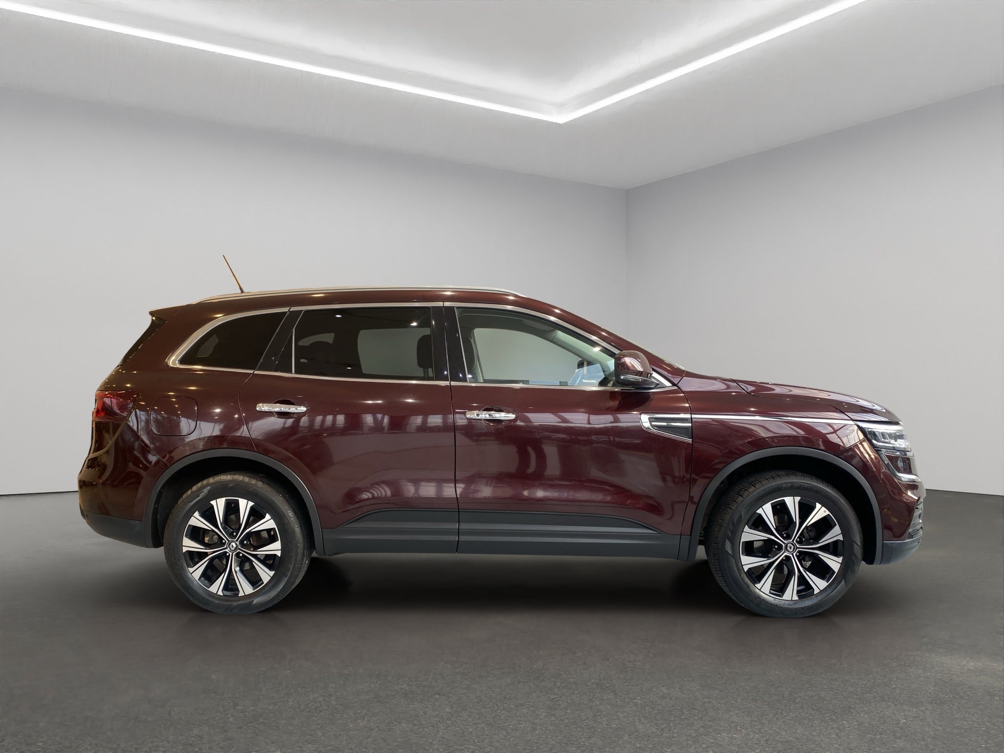 2023 Renault Koleos VUD 5 pts. Intens, TA, climatronic, GPS, RA-18