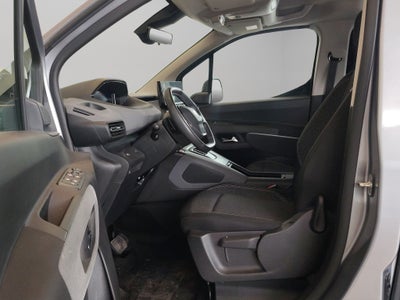 2026 Peugeot Rifter Minivan 5 pts. Allure Pack PureTech, 1.2T, TA, a/ac., 7 pas., R-16