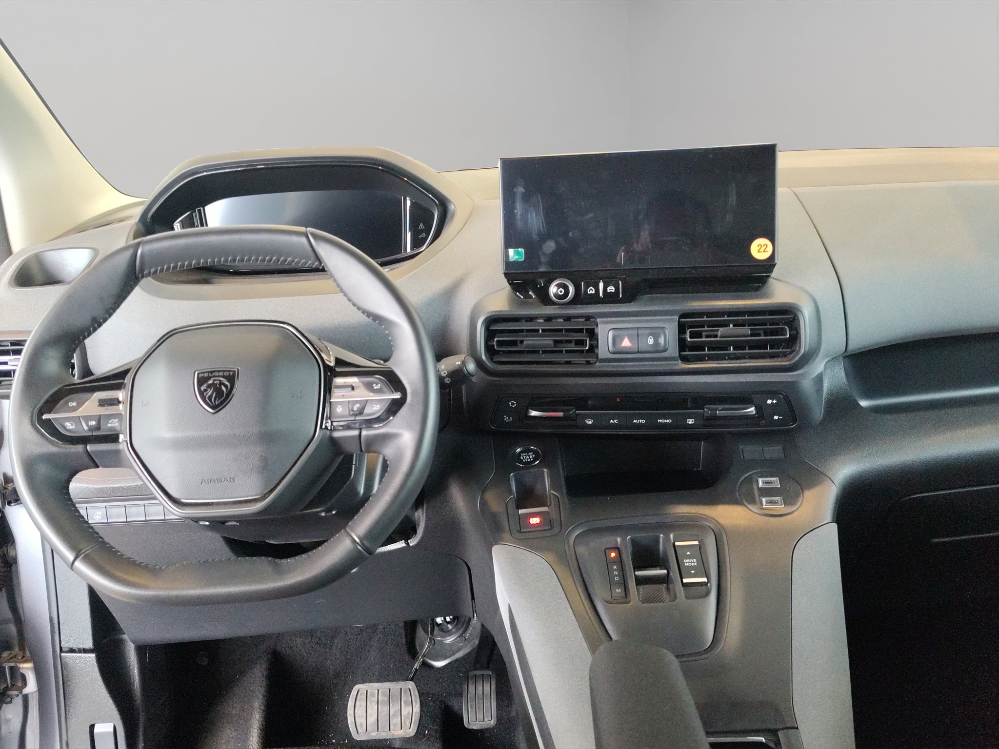 2026 Peugeot Rifter Minivan 5 pts. Allure Pack PureTech, 1.2T, TA, a/ac., 7 pas., R-16