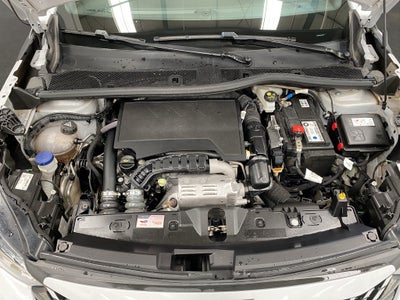 2025 Peugeot 2008 VUD 5 pts. Allure, 1.2T, TA, pantalla touch 10