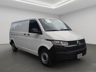 2021 Volkswagen Comerciales Transporter 4 pts. T6.1, Cargo Van, TD, TM5, a/ac., R-16 (cambio de línea)