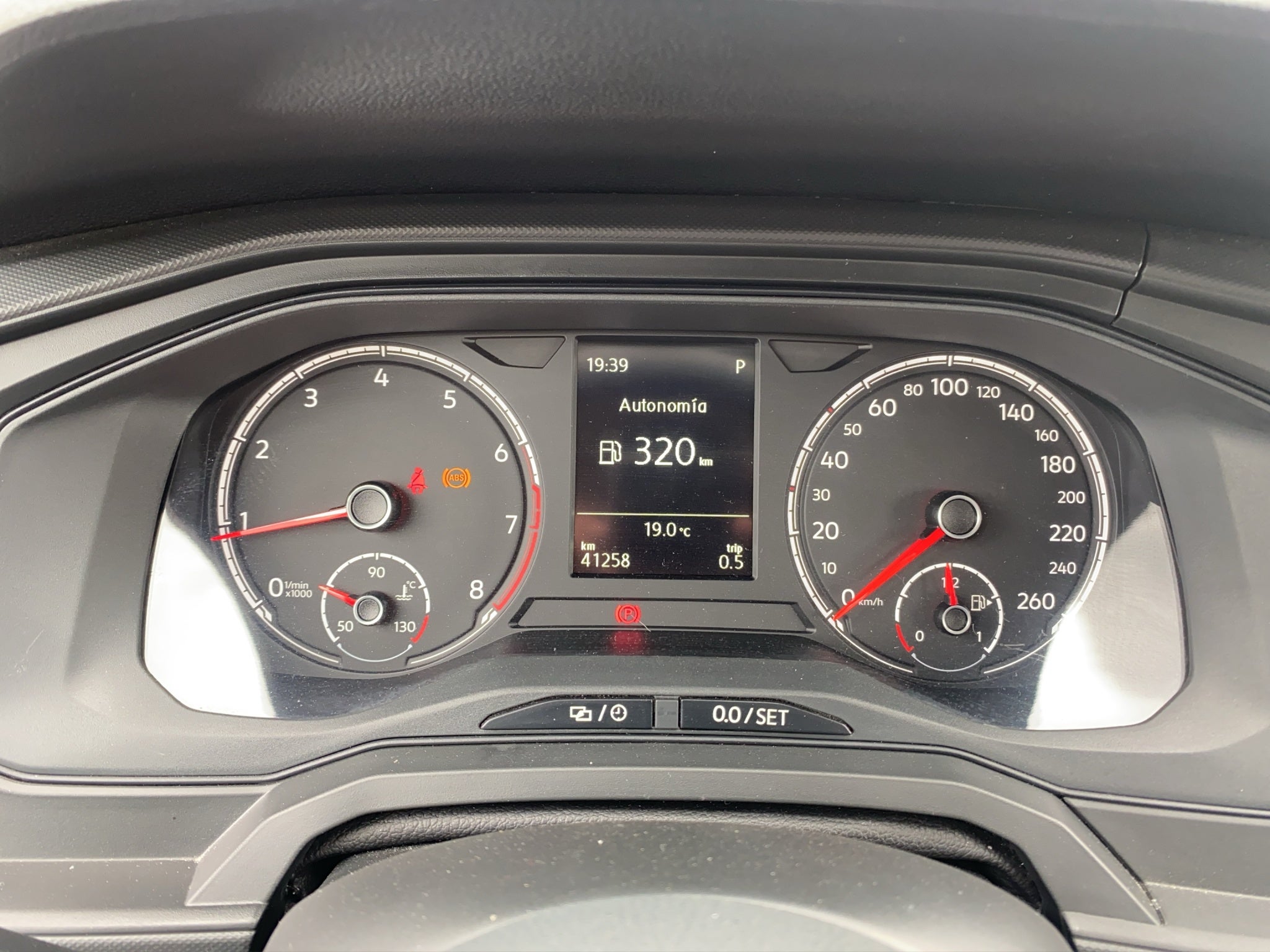 2024 Volkswagen Virtus 4 pts. Trendline, 1.6l, TM5, a/ac., R-15