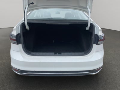 2024 Volkswagen Virtus 4 pts. Trendline, 1.6l, TM5, a/ac., R-15