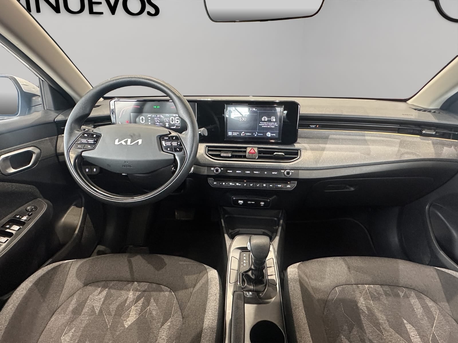 2026 Kia K3 5 pts. HB EX, 1.6l, TA, a/ac., RA-16