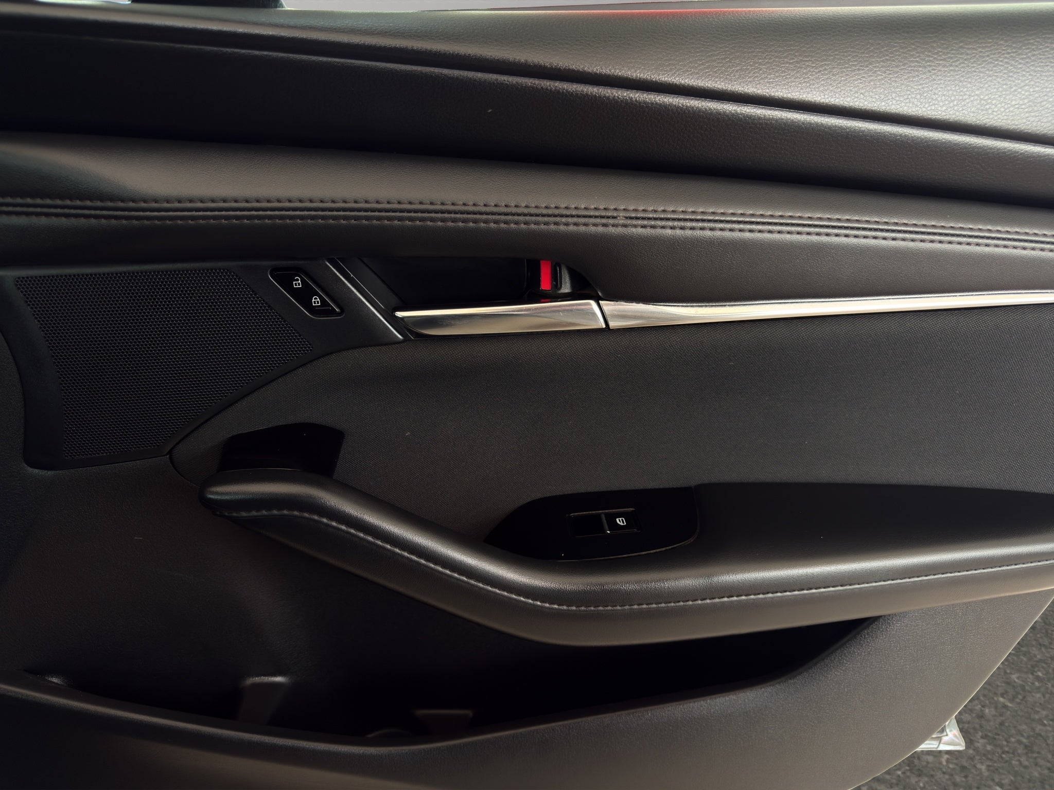 2023 Mazda Mazda 3 4 pts. i Sport, MHEV, 2.0l, TA, QC, RA-18