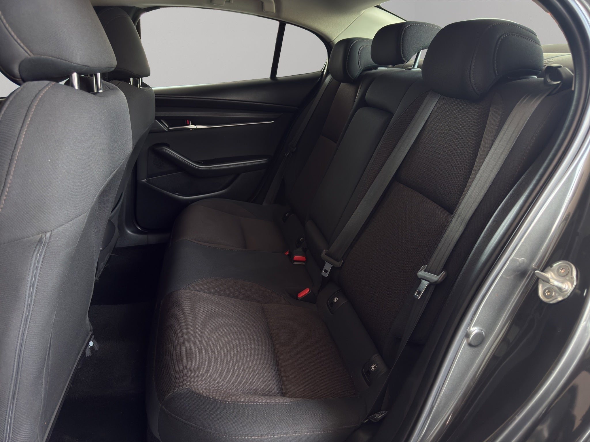 2023 Mazda Mazda 3 4 pts. i Sport, MHEV, 2.0l, TA, QC, RA-18