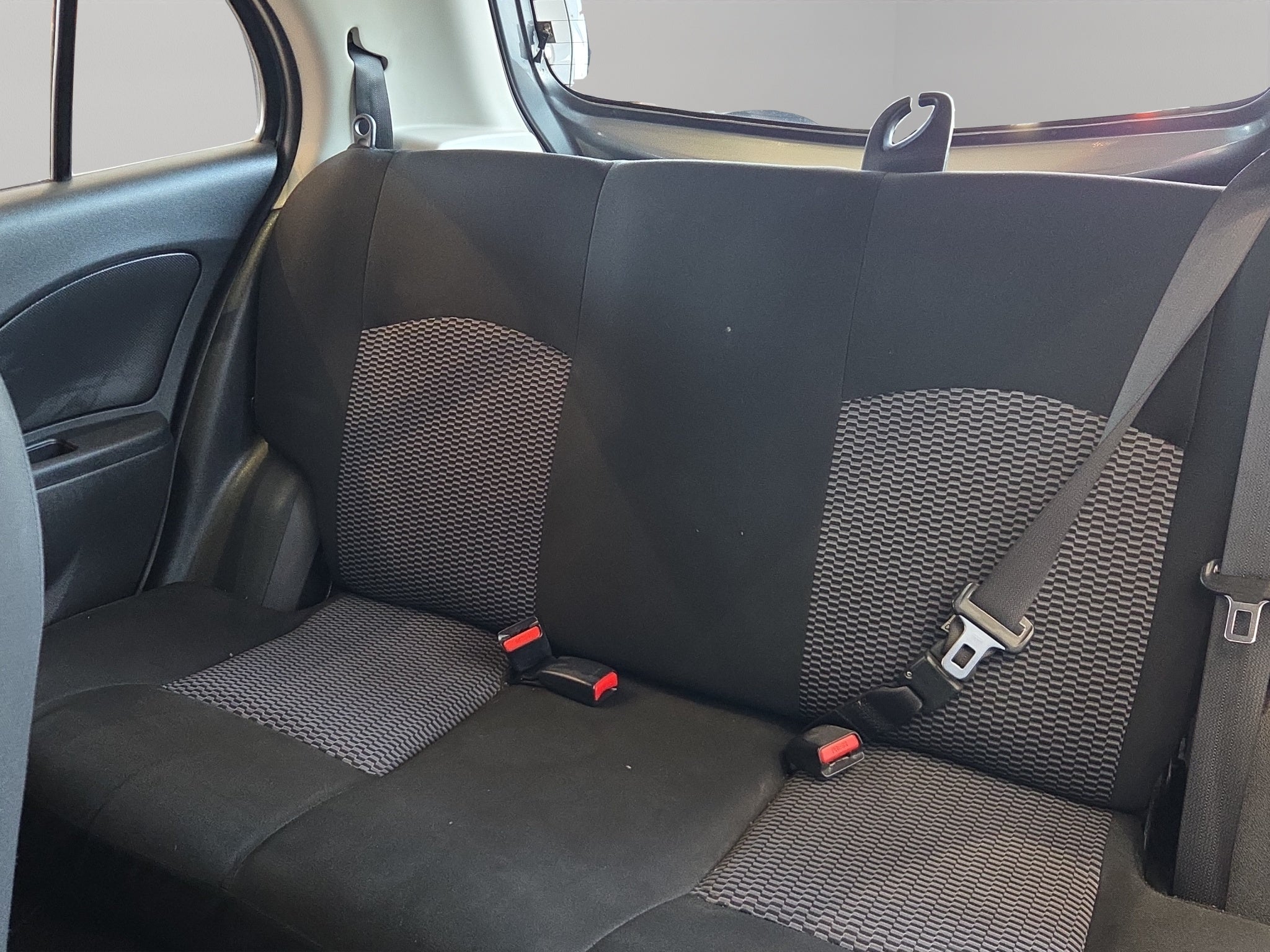 2023 Nissan March 5 pts. HB Sense, TM5, a/ac., R-14