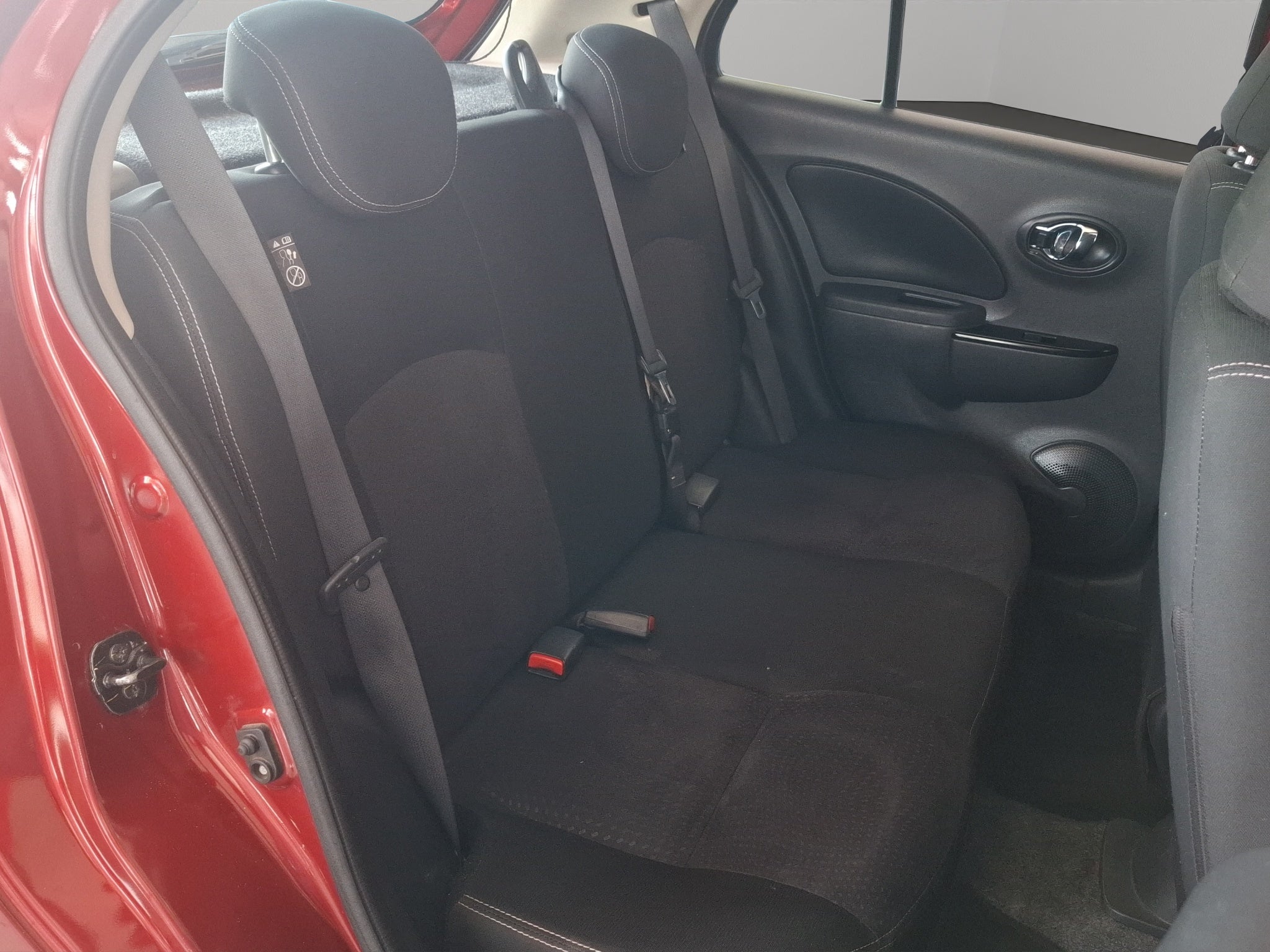 2022 Nissan March 5 pts. HB Advance, TM5, a/ac., VE, BA, ABS, RA-15