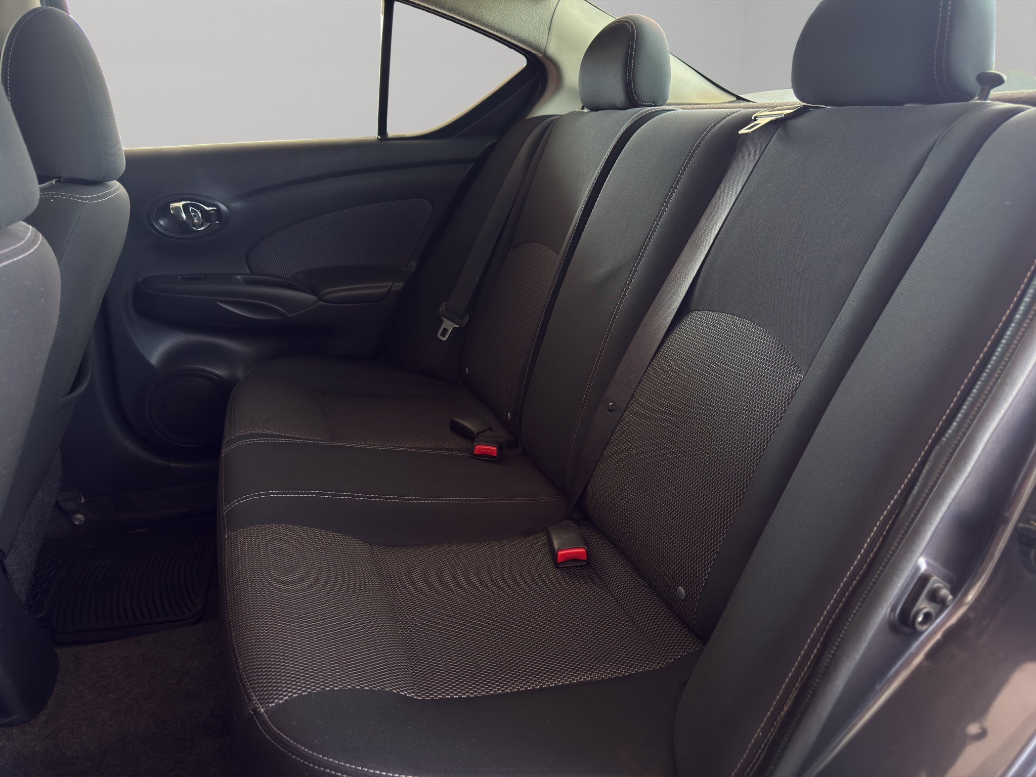 2016 Nissan Versa ADVANCE TA