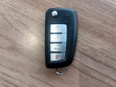 2024 Nissan Versa 4 pts. Sense, CVT, a/ac., R-15