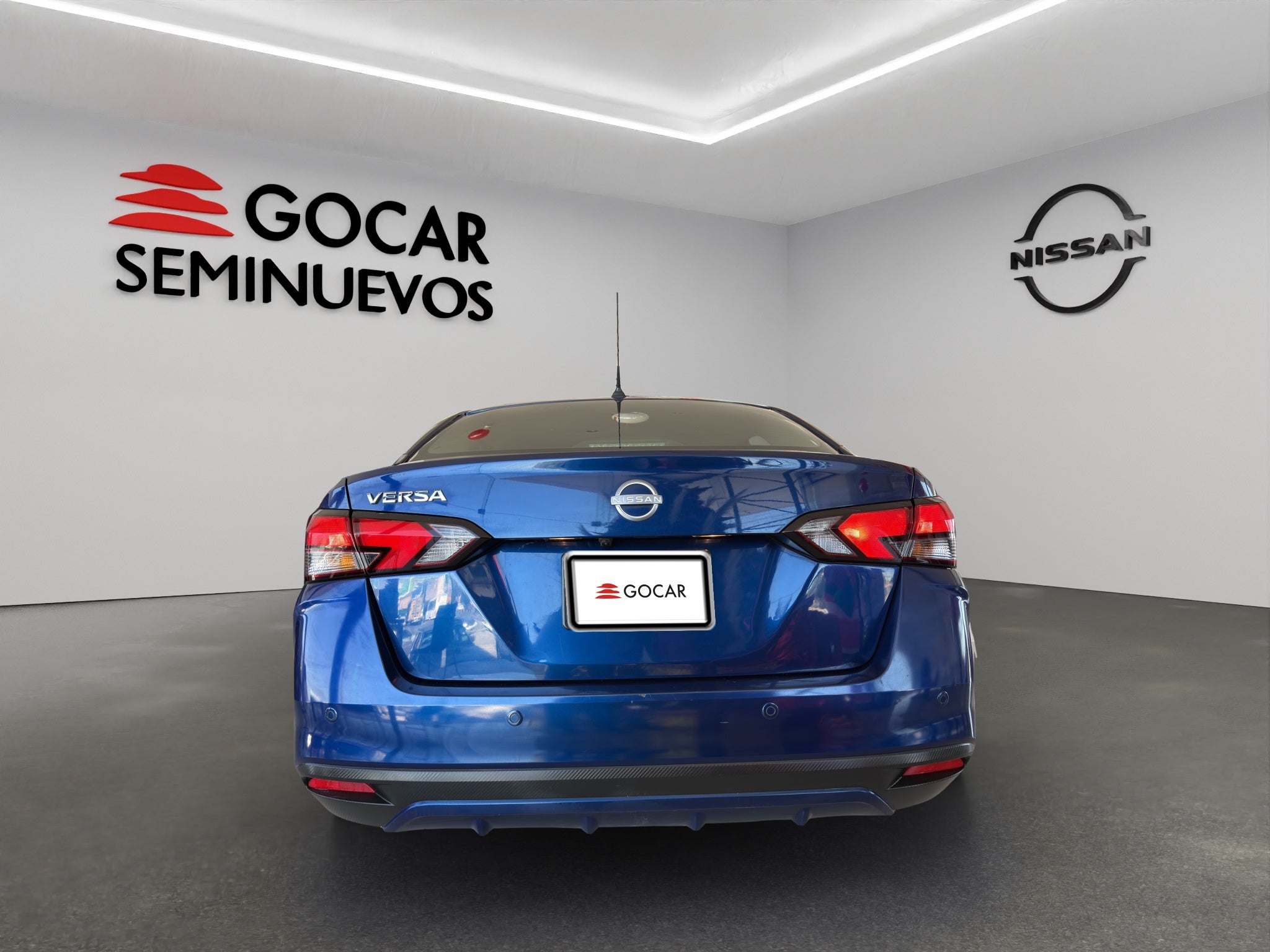 2024 Nissan Versa 4 pts. Advance, TM5, a/ac., f. niebla, RA-16