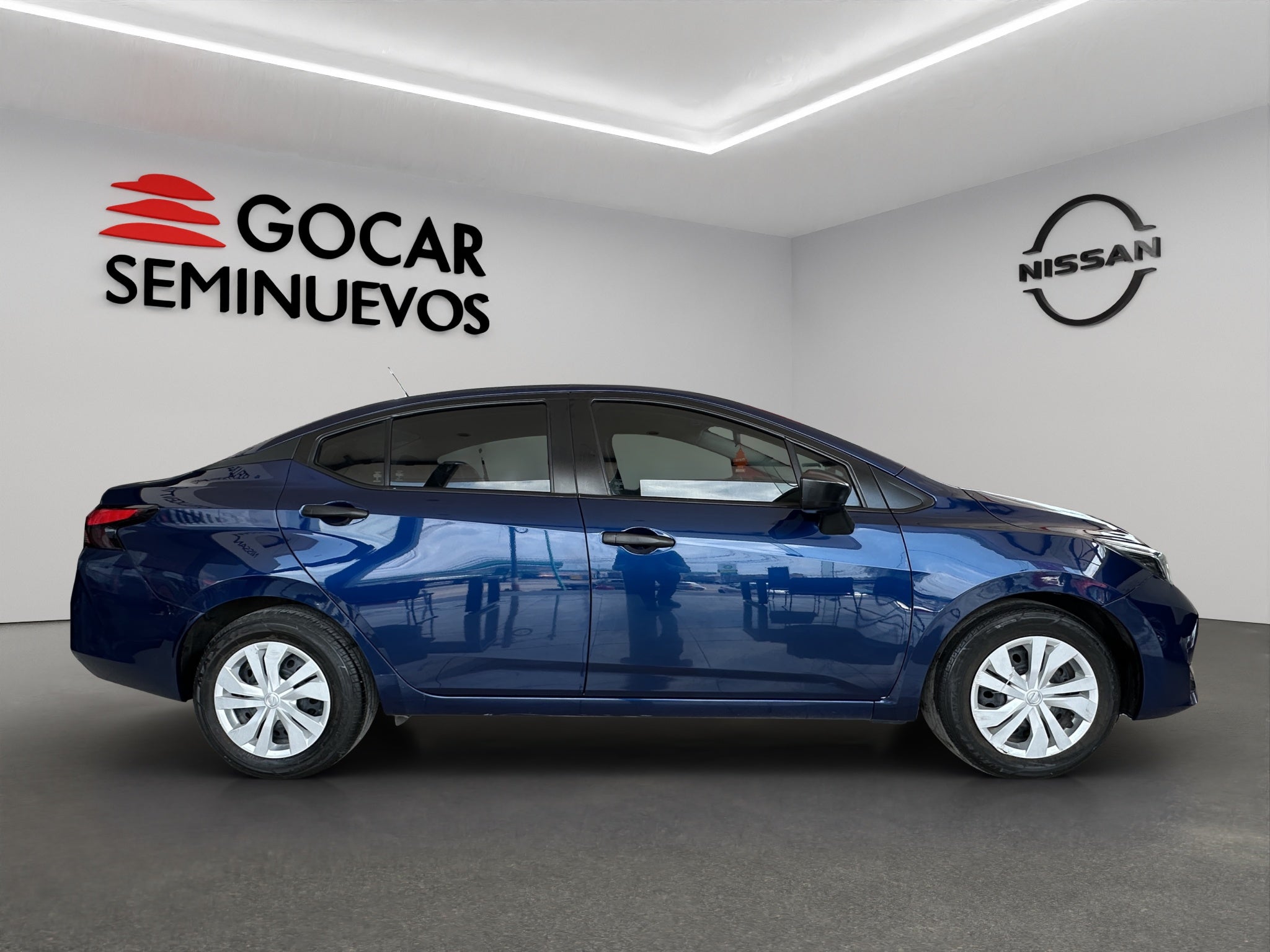 2024 Nissan Versa 4 pts. Sense, TM5, a/ac., R-15