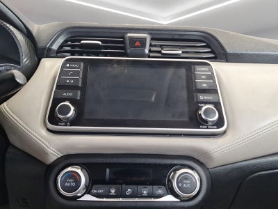 2021 Nissan Versa 4 pts. Platinum, TA, a/ac. Aut., VE, piel, GPS, f. led, RA-17
