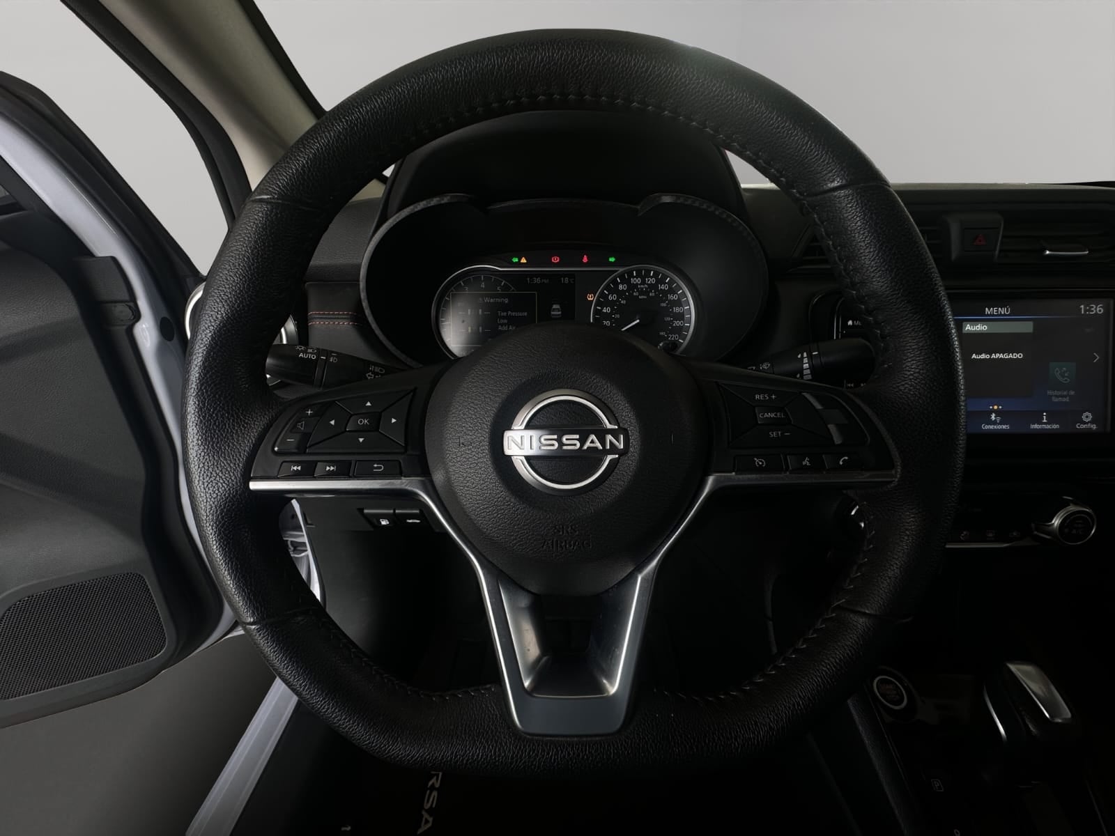 2024 Nissan Versa 4 pts. SR, TA, a/ac. Aut., f. niebla, f. led, spoiler, RA-17