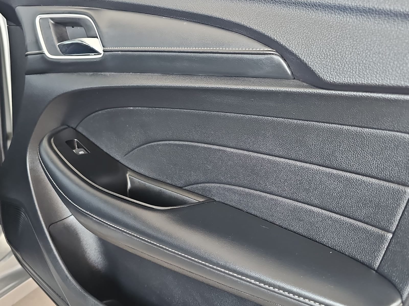 2024 Nissan Versa 4 pts. SR, TA, a/ac. Aut., f. niebla, f. led, spoiler, RA-17