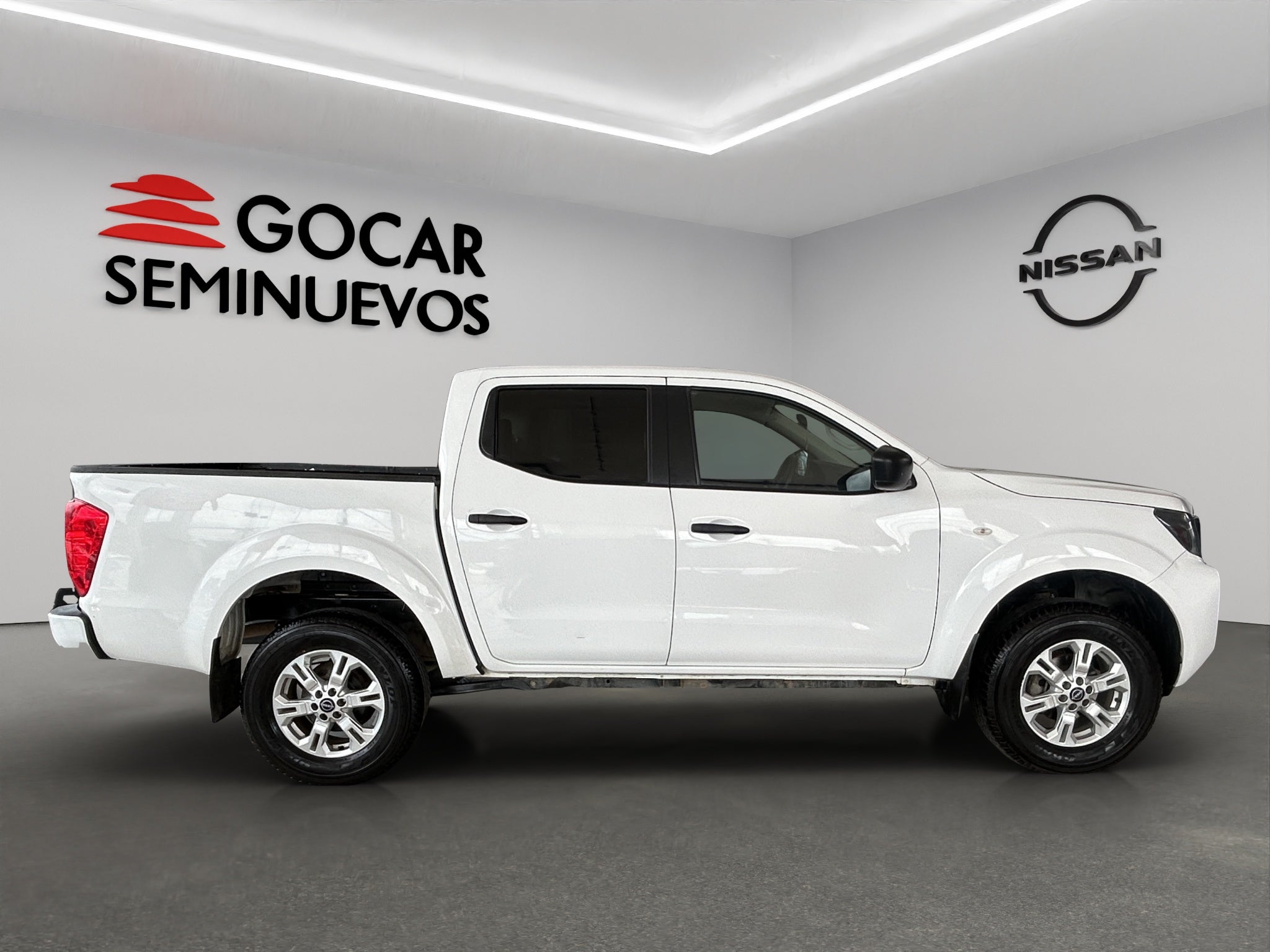 2024 Nissan Comerciales NP300 2 pts. Pick-Up, Cab. Sencilla, TM6, a/ac.