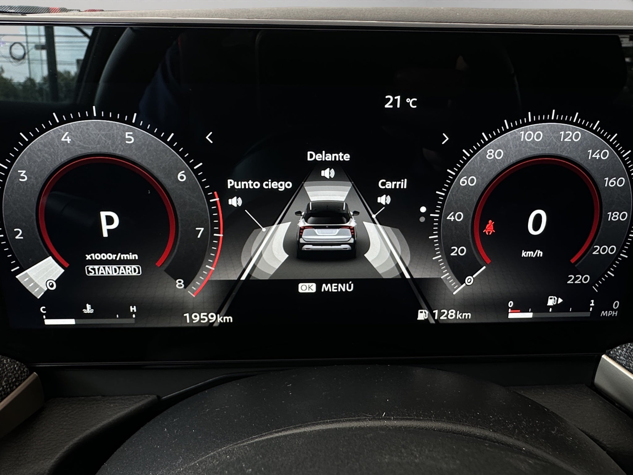 2025 Nissan Kicks VUD PLATINUM 2.0 LTS CVT