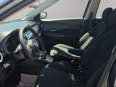 2025 Nissan Kicks VUD 5 pts. Advance, 2.0l, TA, RA-17 (línea nueva)