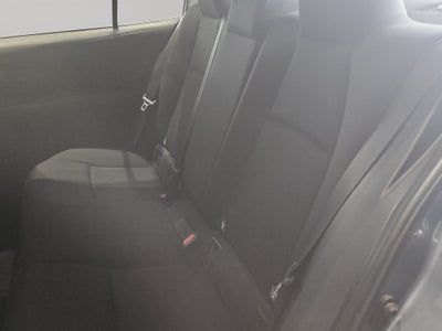 2024 Toyota Corolla 4 pts. LE, 2.0l, TA, RA-16 (línea anterior)