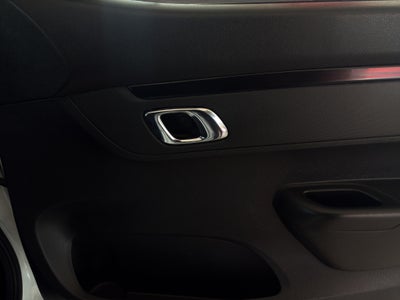 2023 Renault Kwid 5 pts. HB Iconic, TM5, a/ac., pantalla touch 8