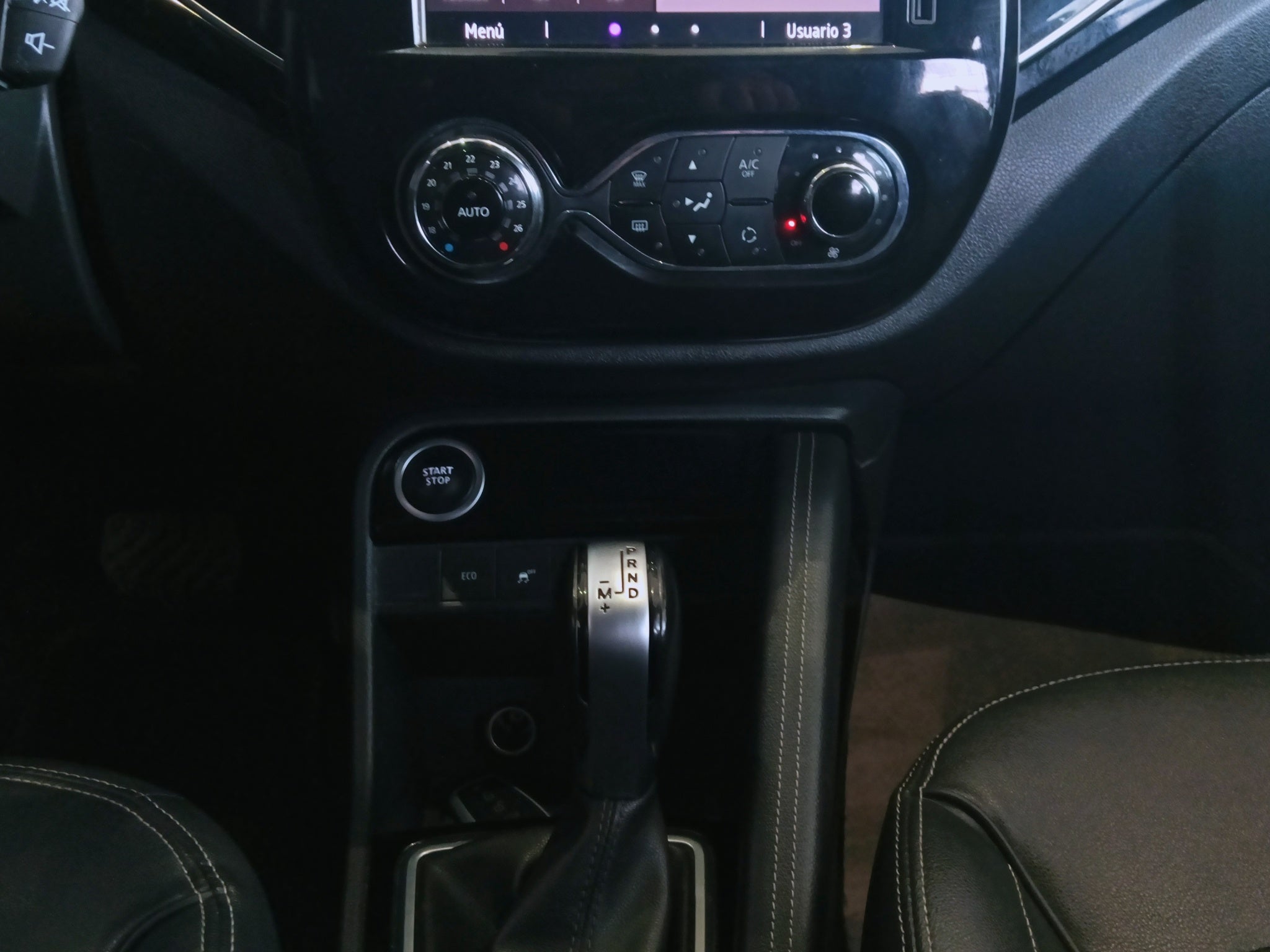 2022 Renault Captur VUD 5 pts. Iconic, TA, piel, GPS, RA-18