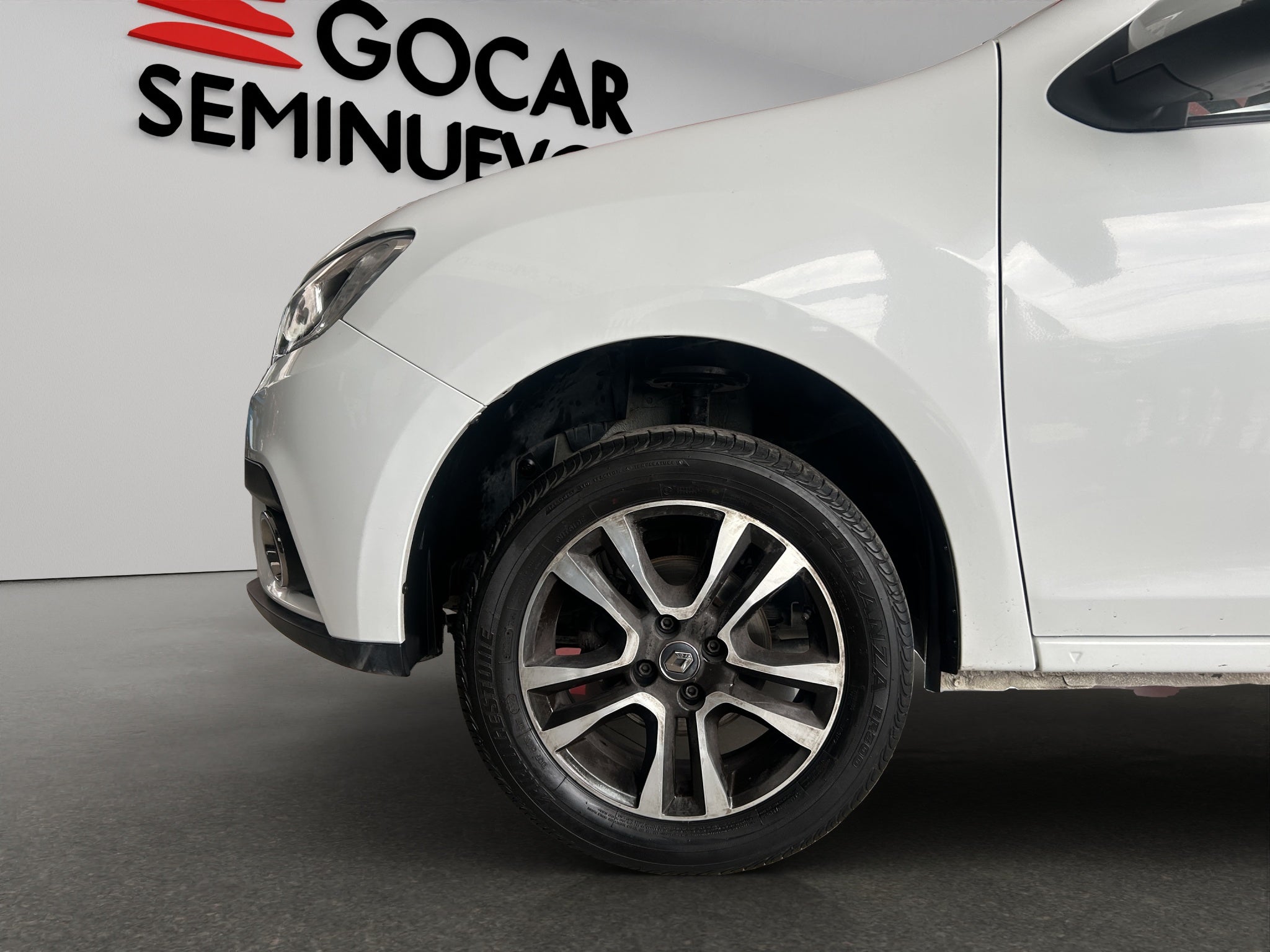 2024 Renault Logan 4 pts. Intense CVT