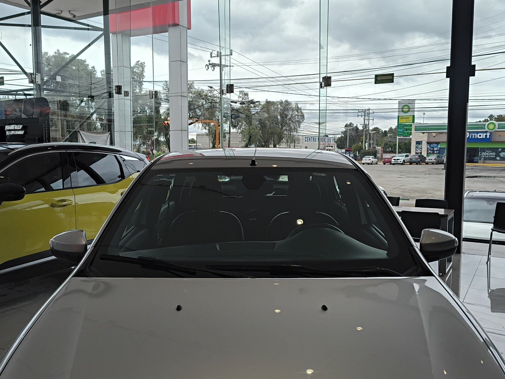 2024 Renault Logan 4 pts. Intens, 1.6l, TM5, RA-16